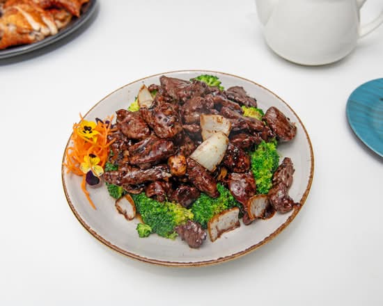 Black Pepper Diced Fillet Steak (黑椒牛柳粒)